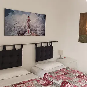 La Guglia - Guglia House-cannaregio-venezia Italy