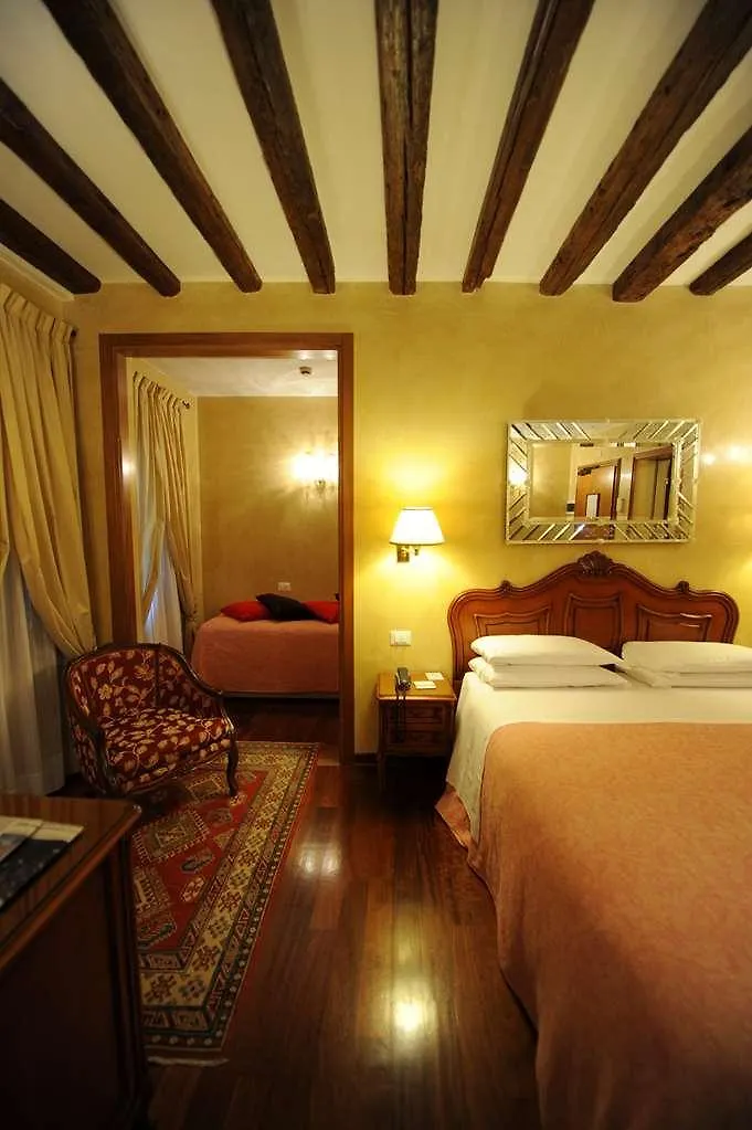 Hotel Bisanzio Venedik